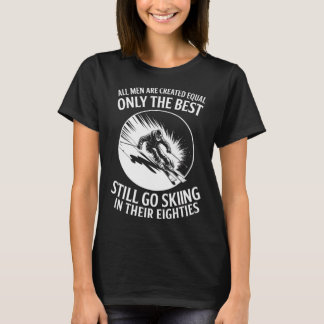 Beste mannen gaan nog steeds skiën in hun zeventig t-shirt
