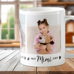 Beste MIMI Ooit Modern Gepersonaliseerd Oma 3 Foto Koffiemok<br><div class="desc">Introductie van het perfecte cadeau voor de beste MIMI ooit - een gepersonaliseerde foto collage koffie mok! Deze stijlvolle en moderne mok beschikt over ruimte voor 3 speciale afbeeldingen, waardoor een uniek en sentimenteel cadeau wordt gecreëerd dat elke grootmoeder zou aanbidden. Met de mogelijkheid om een gepersonaliseerde boodschap en naam...</div>