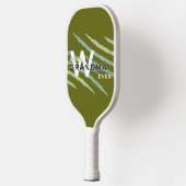 Beste Oma met Monogramed initialen Light Olive Pickleball Paddle (Links)