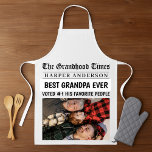 Beste Opa Ooit Custom krantenfoto Schort<br><div class="desc">Maak van opa de ster van de keuken of grill met dit leuke, gepersonaliseerde schort in krantenstijl! Met de aangepaste kop "Best Grandpa Ever – Voted # 1 By His Favorite People", samen met zijn naam en een speciale foto, is dit schort zowel hartverwarmend als humoristisch. Perfect voor Vaderdag, verjaardagen,...</div>