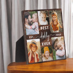 Beste papa ooit - Vaderdag Wood Fotocollage Fotoplaat<br><div class="desc">Vier je vader met de "Best Dad Ever" Vaderdag Photo Collage Plaque, een welgemeend eerbetoon aan het man dat de wereld voor je betekent. Deze prachtig vervaardigde plaquette is voorzien van een hoogwaardige, aanpasbare fotocollage, waarmee u gekoesterde herinneringen en speciale momenten kunt laten zien. De collage is elegant gerangschikt rond...</div>