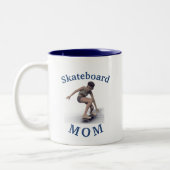 Beste "Skateboard MOM" ooit! Moederdag Tweekleurige Koffiemok (Links)