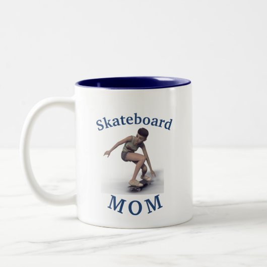 Beste "Skateboard MOM" ooit! Moederdag Tweekleurige Koffiemok (Links)