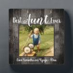 Beste tante ooit Liefdesbureau foto Fotoplaat<br><div class="desc">Leuke robuuste houten fotobureaublok. Alle tekst is aanpasbaar en de foto kan eenvoudig worden gewijzigd. Beste tante ooit met naam van nichtje of neefje optie onderaan het bord. Een unieke gift voor die speciale persoon in je leven.</div>