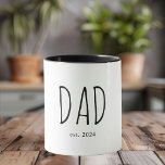 Beste vader ooit gepersonaliseerde mok<br><div class="desc">Vier de beste vader ooit met onze gepersonaliseerde vader mok! Deze hoogwaardige mok is ideaal om uw liefde en waardering te tonen met een aanpasbare ruimte voor uw favoriete foto en een oprechte quote. Ideaal voor Vaderdag, verjaardagen of een speciale gelegenheid, deze mok is ontworpen om elke slok een herinnering...</div>