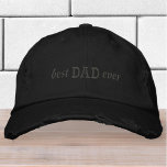 Beste vader ooit moderne eenvoudige typografie geborduurde pet<br><div class="desc">Beste papa ooit eenvoudige typografie.</div>