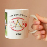Beste vader van Baseball Aangepaste Fotonaam ter w Koffiemok<br><div class="desc">'s Werelds beste pap van de Aangepaste hondenfoto van de Baseball Coffee Mugs bevat een van je favoriete foto's met de tekst 'De beste vader ter wereld (jaar)' in het moderne script en je aangepaste tekst in het midden. Gepersonaliseerd door de tekst in de tekstvakjes uit te geven verstrekt en...</div>