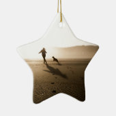 Beste vrienden, meisje en hond op strand keramisch ornament (Rechts)