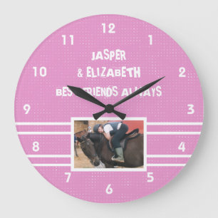 Beste vrienden paarderen altijd roze foto's en wit grote klok