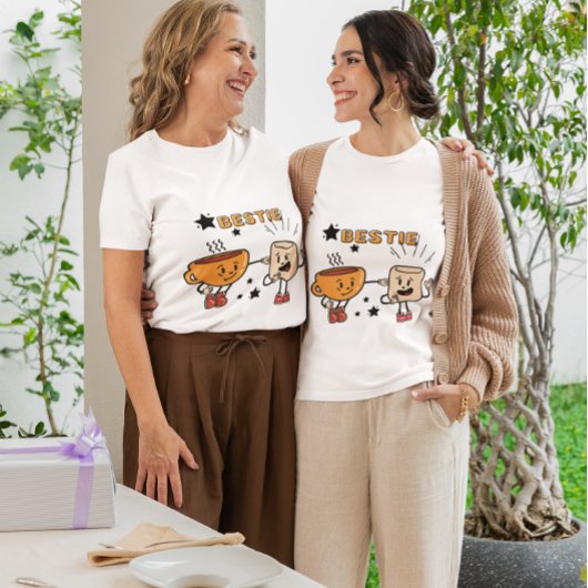 Bestie Cartoon T-shirt – Schattigee koffie & marsh