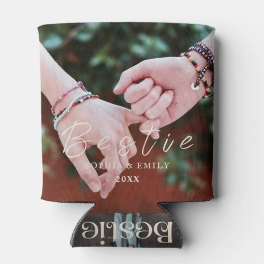 Bestie Photo Collage Can Cooler – Custom Name  (Achterkant)