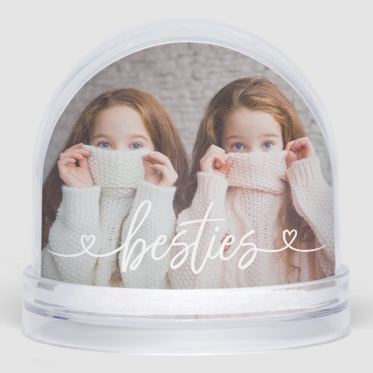 Besties Love Hearts Gepersonaliseerde foto Sneeuwbol (Voorkant)