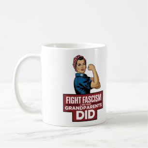 Bestrijd het fascisme zoals je grootouders dat ded koffiemok