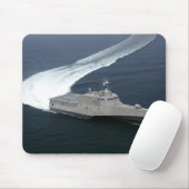 Bestrijding van de onafhankelijkheid van het schip muismat (Met muis)