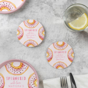 Bestrooid met liefde roze donut baby shower ronde kartonnen onderzetter