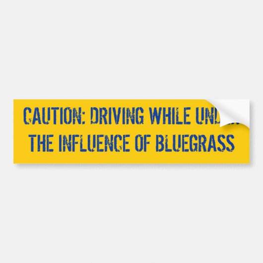 : BESTUURDER DIE NAAR BLUEGRASS LUISTERT BUMPERSTICKER (Voorkant)