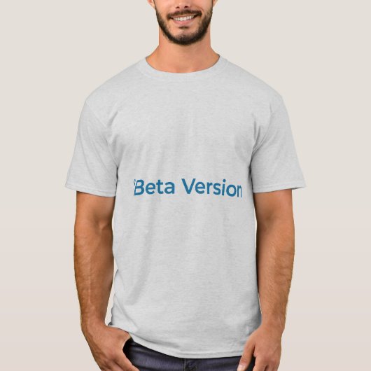 Bèta Versie – Tech Geek Typografie Ontwerp T-shirt (Voorkant)