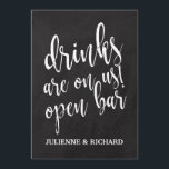 Betaalbaar bord voor het huwelijk met open borden kaart<br><div class="desc">Een elegant rand trouwbord,  kenmerkt de tekst "Drinken zijn op ons! Open Bar" in een geëxtraheerd scriptlettertype voegt de penseelstructuur een spontaan en afspeelbaar gevoel toe. De achtergrondkleur kan aan uw behoeften en voorkeuren worden aangepast. Neem contact met mij op als u een speciaal verzoek hebt.</div>