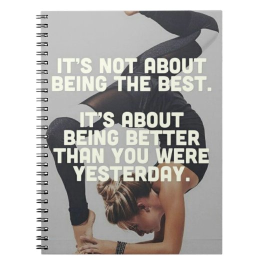 Beter dan gisteren - Motivatie vrouwenyogha Notitieboek (Voorkant)