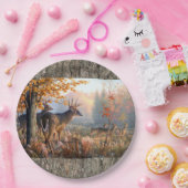 Betere familie speelt in het veld papieren bordje (Feest)