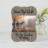 Betere familie speelt in het veld save the date (Staand voorkant)