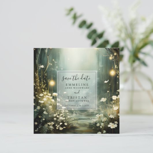 Betoverd bos-pad van bloemen Bewaar de datum Save The Date (Staand voorkant)
