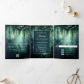 Betoverd bos Romantisch groen alles in één bruilof Drieluik Uitnodiging (Binnen)