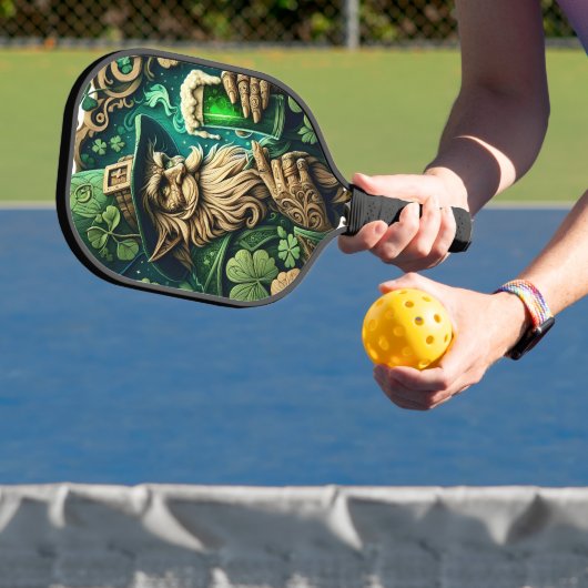Betoverde Avond van Ale A Leprechauns Toast Pickleball Paddle (Insitu)