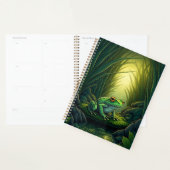 Betoverde groene kikker in een bos planner (Display)