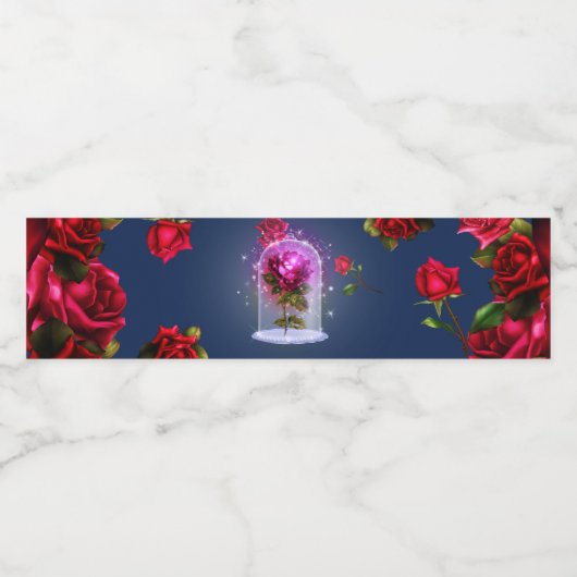 Betoverde Magische Rode Roos Schoonheid Verjaardag Waterfles Etiket (Enkel label)
