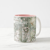 Betoverde roze bloementuin Bunny Dreams Tweekleurige Koffiemok (Voorkant rechts)