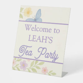 Betoverde tuin thee partij teken reclamebord met voetstuk