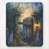 Betoverde Tuinpoort Onder Firefly Sky Muismat (Voorkant)
