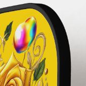 Betoverend boeket van gouden Rozen en hart Pickleball Paddle (Links Detail)