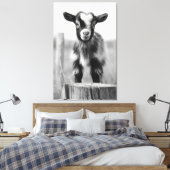 Betoverende monochromatische rustige Baby geit Canvas Afdruk (Insitu (Slaapkamer))