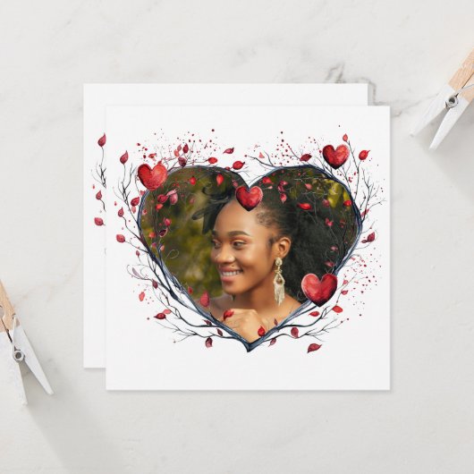 Betoverende Rode Aquarel Hartvormige Krans Kaart (Voorkant / Achterkant in situ)