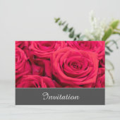 Betoverende uitnodigingskaart met rode rozen kaart (Staand voorkant)