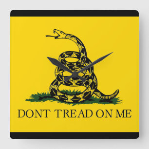 Betreed niet op me - de Vlag van Gadsden Vierkante Klok