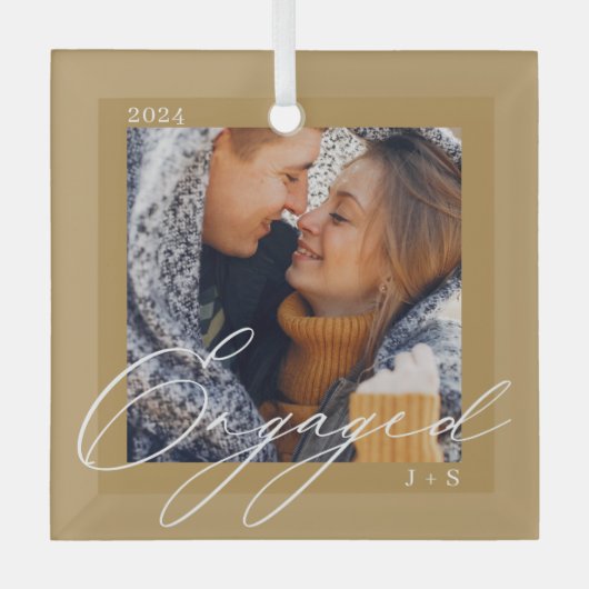 Betrokken moderne script koppels foto & monogram glas ornament (Voorkant)