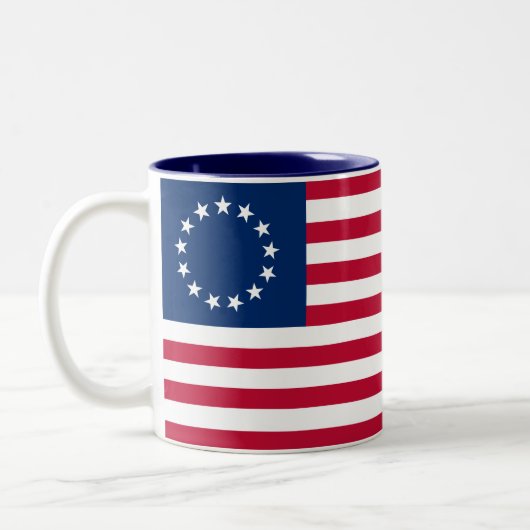 Betsy Ross American Flag Tweekleurige Koffiemok (Links)