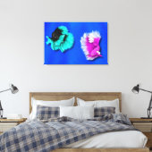 Betta Fish Duo, zwart & blauwgroen, wit en roze Canvas Afdruk (Insitu (Slaapkamer))