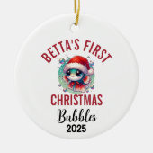Betta Vis Eerste Kerstmis 2025 Keramische Versieri Keramisch Ornament (Voorkant)