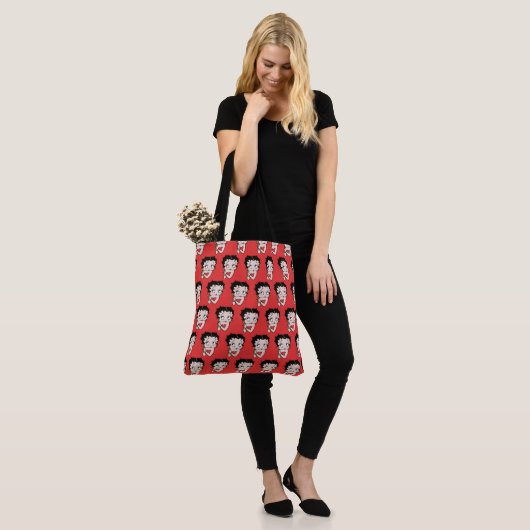 Betty Tote Bag (Op model)