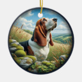 Bevallige Basset Hound-tafereel Keramisch Ornament (Voorkant)