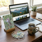 Bevallige chipmunk in zomerse weide ansichtkaart feestdagenkaart