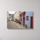 Bevallige Kasseistraat in het dorp Staithes Canvas Afdruk (Voorkant)