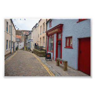 Bevallige Klinkerstraat in Staithes Village Foto Afdruk