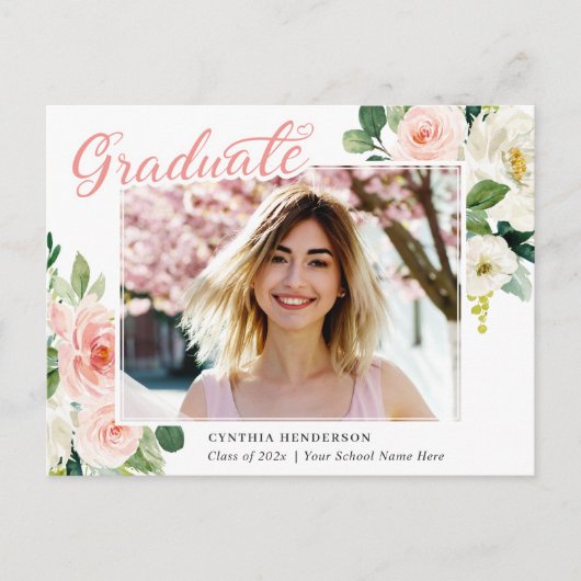 Bevalligende Roze Bloemen Afstudeeraankondiging Briefkaart (Voorkant)