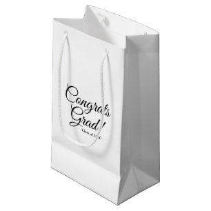 Bevat afstudeerder zwart wit de klassenjaar van he klein cadeauzakje