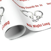 Beveiligingsbewakers doen het de hele nacht lang cadeaupapier (Rol Hoek)